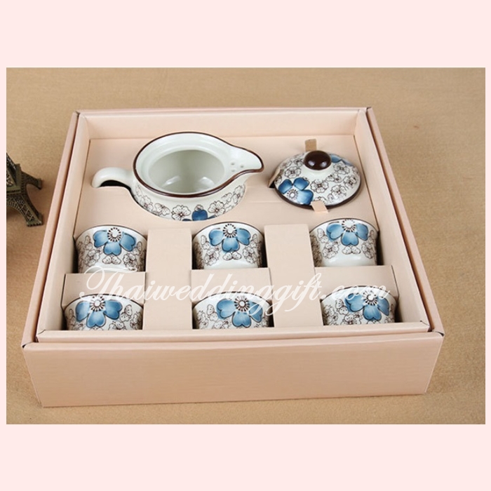 ชุดกาน้ำชาพร้อมถ้วย 6 ใบ เนื้อดี สีฟ้า แพ็คกล่องสวยหรู
