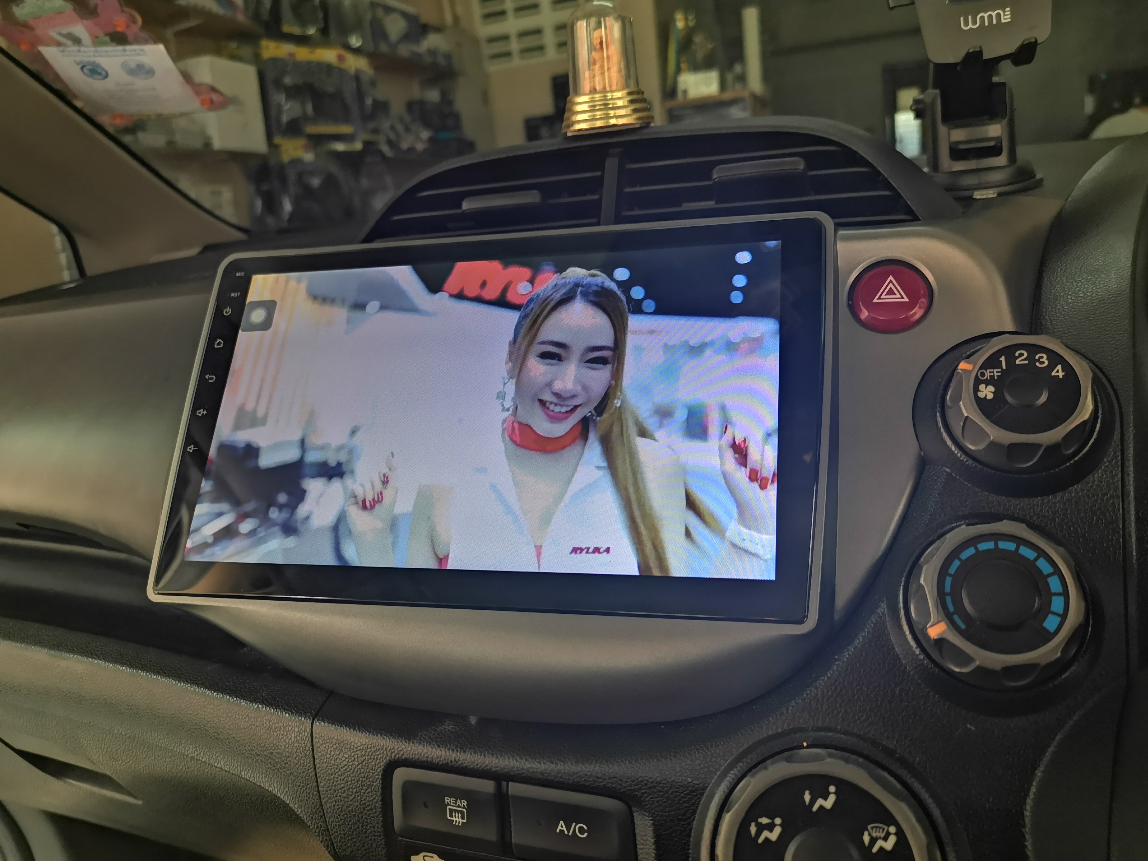 จอตรงรุ่น 10นิ้ว Jazz GE รุ่น T5 จากค่าย ALPHA รุ่นใหม่ล่าสุด