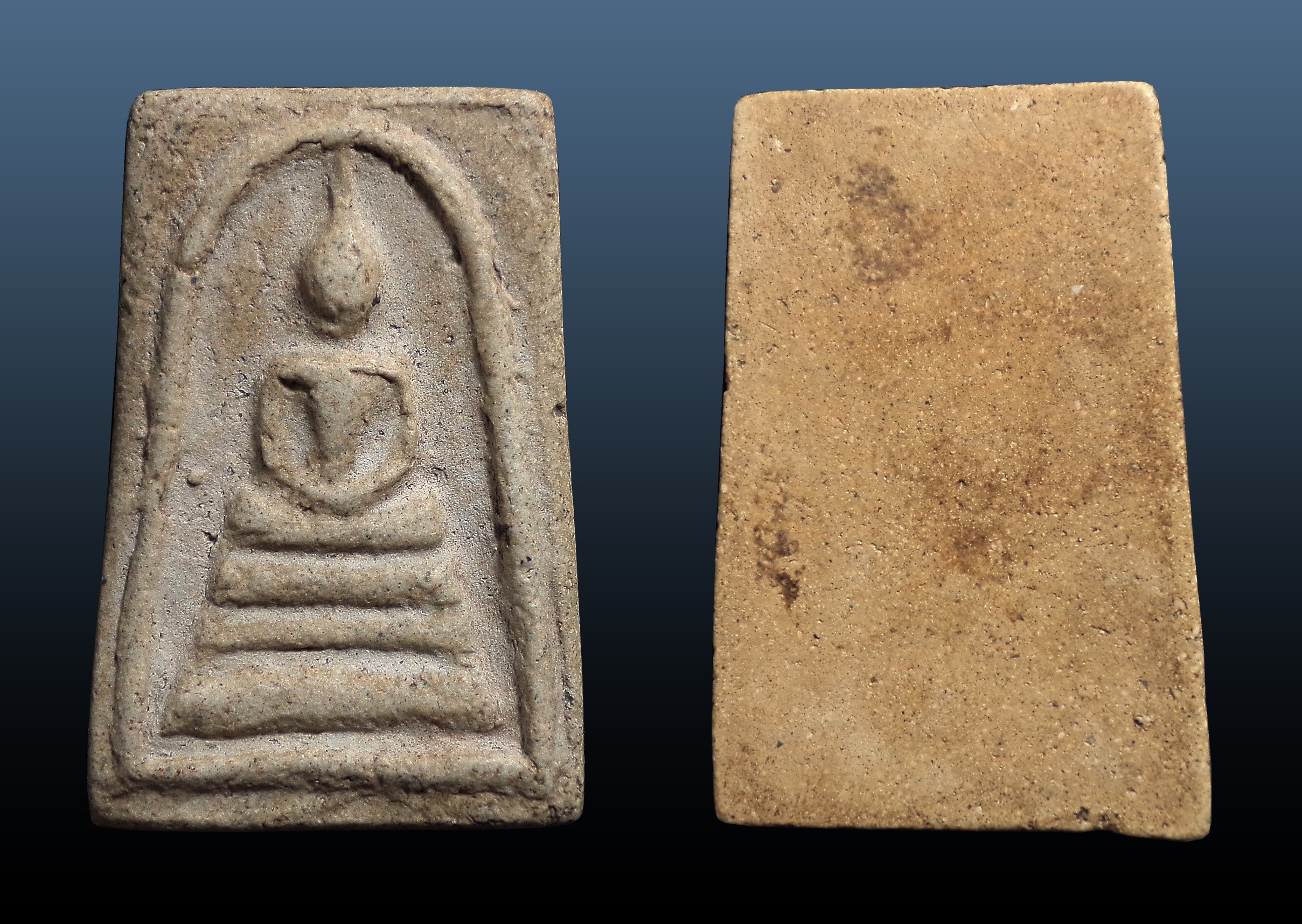 พระสมเด็จ พิมพ์ทรงเจดีย์ หลวงปู่ภู วัดอินทร์ กทม.