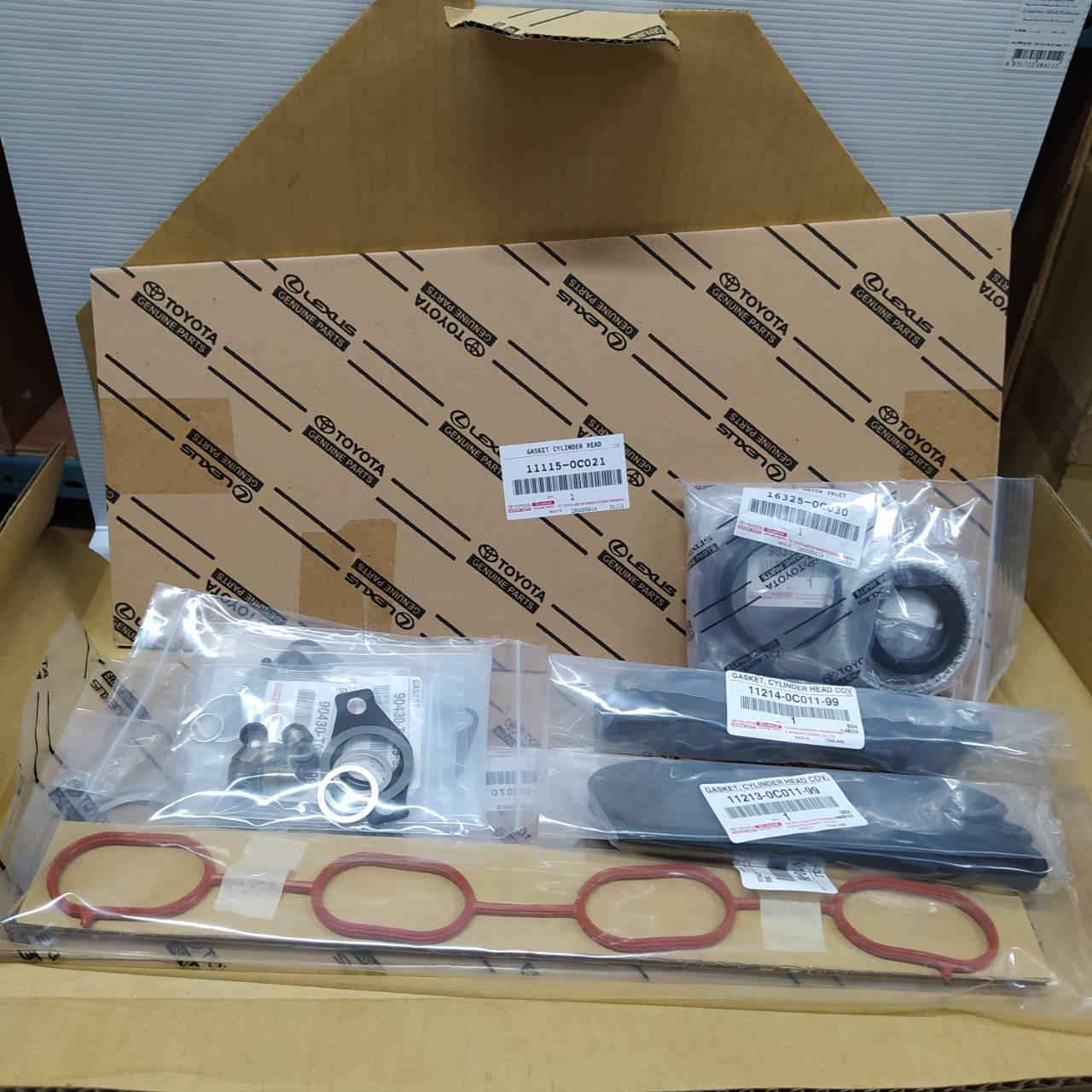 (แท้ศูนย์) ประเก็นชุดใหญ่ TOYOTA 2TR-FE / TRH223 / 2TR-FZE / FORTUNER 2.7 TGN โตโยต้า รถตู้คอมมูเตอร์เบนซิน (ชุดใหญ่+ประเก็นฝาสูบ+ซีล) 04111-0C136 TOYOTA (Head gasket set)