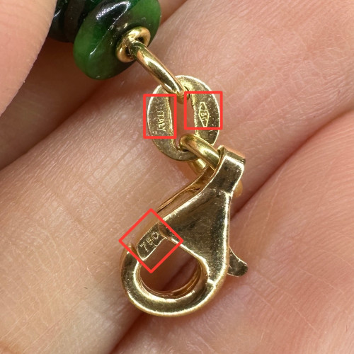 รหัส 63974 สร้อยข้อมือ หยก พม่า รอบเส้น คั่นเม็ดทอง งานครั่ง สายทอง18K ความยาว 19.50 ซม. พร้อม Cert. นน. 18.39