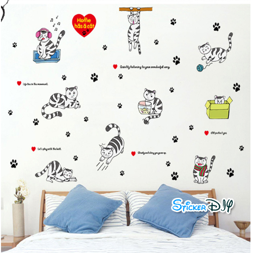 Transparent wall sticker สติ๊กเกอร์ติดผนัง Home has a cat (กว้าง75cm.xสูง111cm.)
