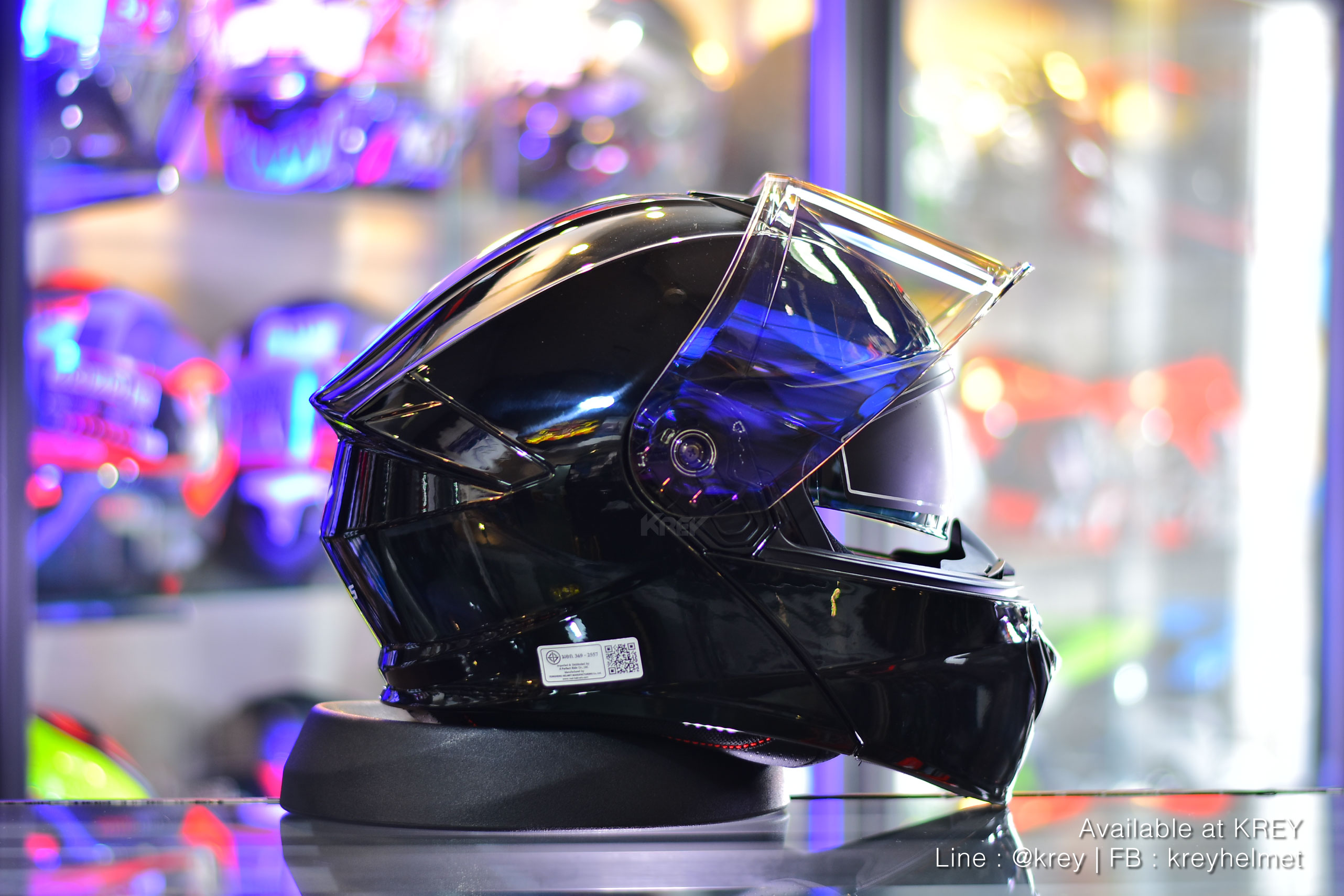 Real model Atlas Black Glossy