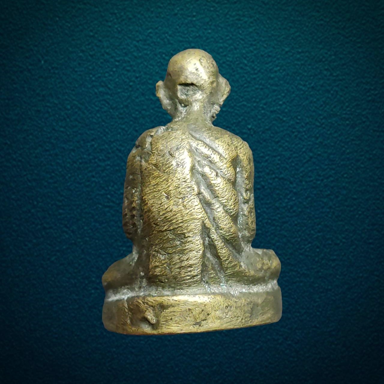 รูปหล่อหลวงพ่อซวง วัดชีปะขาว จ.สิงห์บุรี ปี 2507 พิมพ์ฐานสูงเลขหนึ่ง เนื้อทองเหลือง