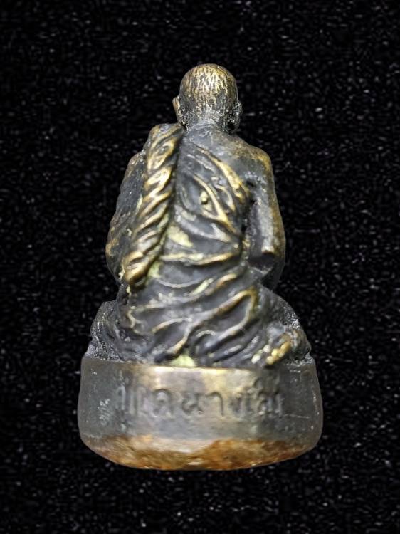 รูปหล่อหลวงปู่ธูป วัดแคนางเลิ้ง กทม. หน้าตักประมาณ 1 นิ้ว
