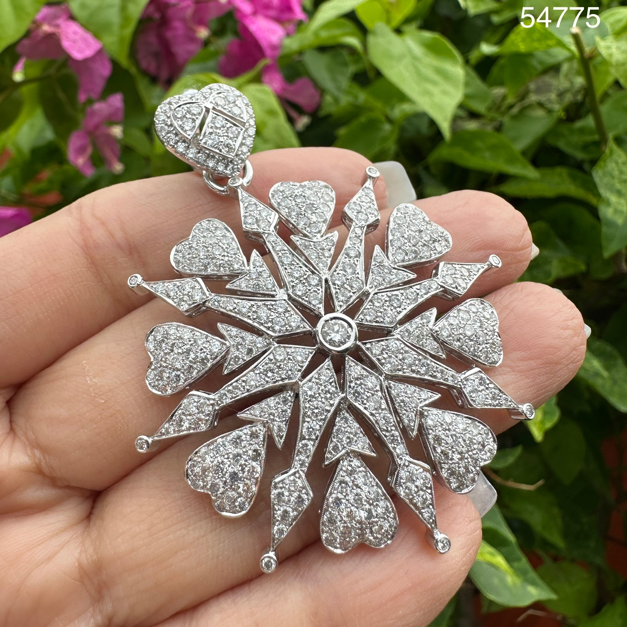 รหัส 54775 จี้ เพชร ฉลุลายดาว เพชร 324 เม็ด 4.80 กะรัต ทอง90 ชุบขาว งานสวยมาก นน. 17.48 g