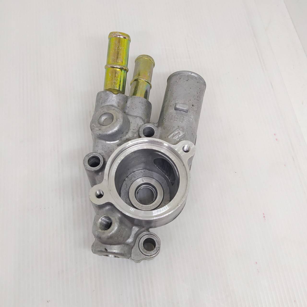 เสื้อวาล์วน้ำ ล่าง TOYOTA 4AFE / 4AF / AE101 / AE90 / AT171 โตโยต้า / เบอร์ 16323-15060 / T0508