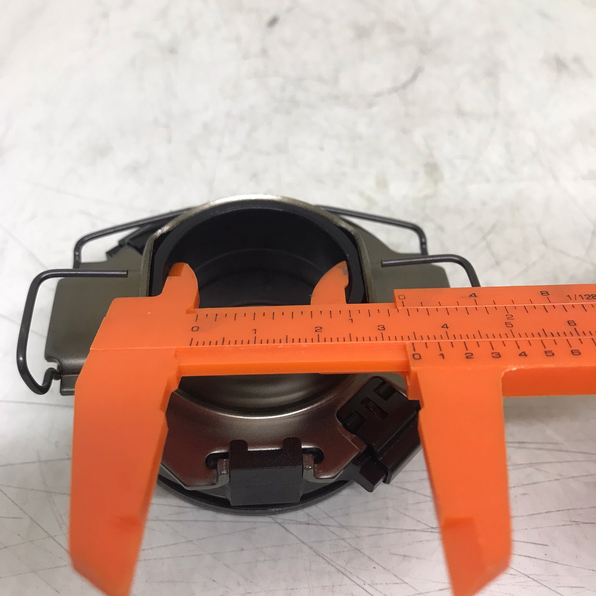 ลูกปืนคลัทช์ TOYOTA 1KD / VIGO 3000 / COMMUTER ดีเซล / VIGO SMART โตโยต้า วีโก้ / ตู้คอมมูเตอร์ดีเซลหัวปี๊บ ตัวแรก เบอร์ 58TKZ3504 ยี่ห้อ NSK (MADE IN JAPAN) (Clutch Bearing)