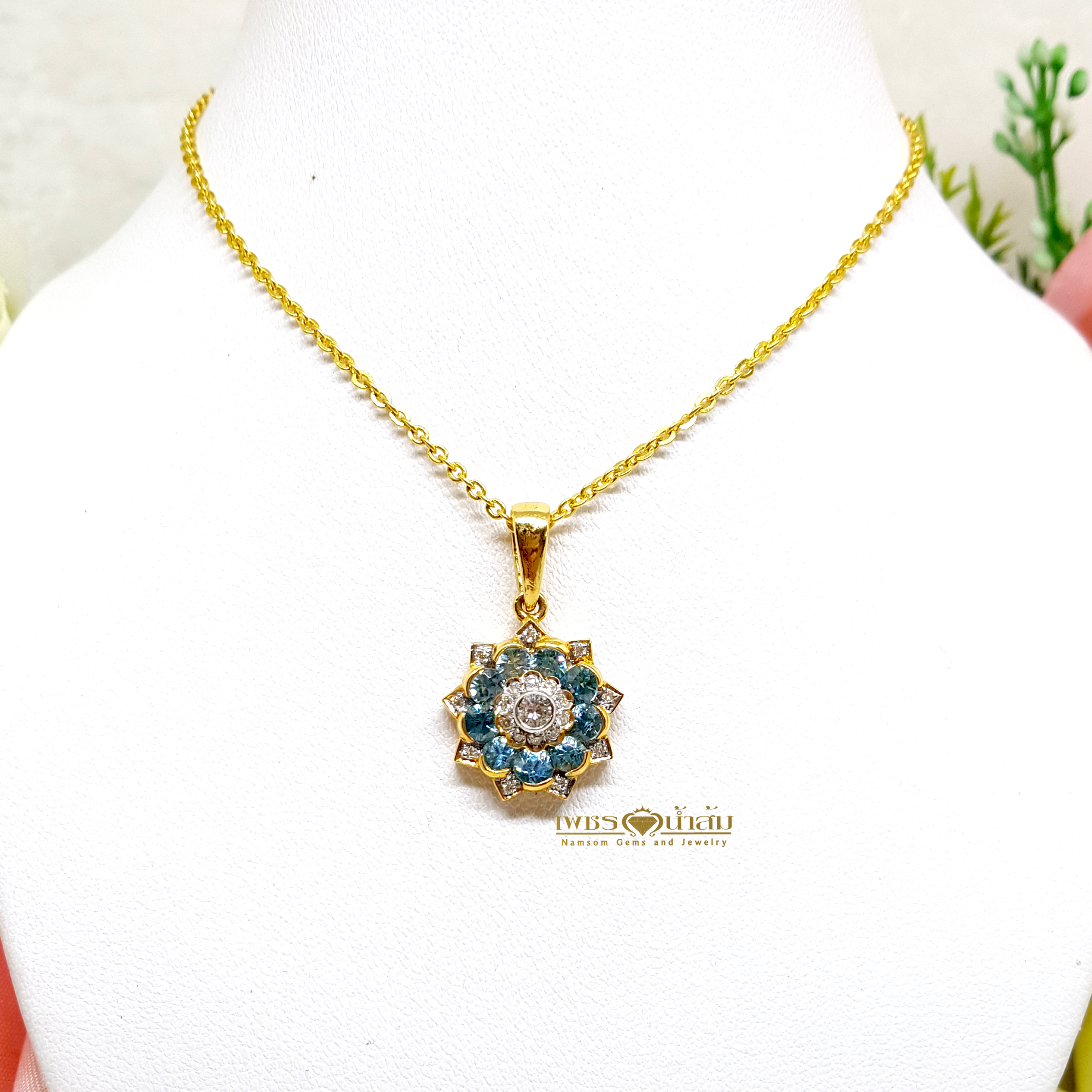 จี้พลอยเพทาย Blue Zircon สีสวยน้ำงาม งานคลาสสิก ทรงไทย