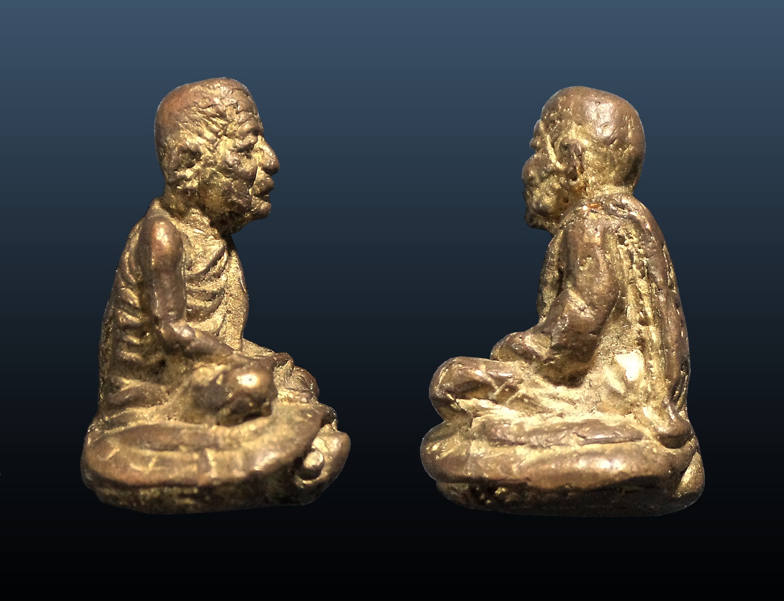 รูปหล่อโบราณรุ่นแรก หลวงพ่อชิต วัดเขาเต่า ประจวบคีรีขันธ์