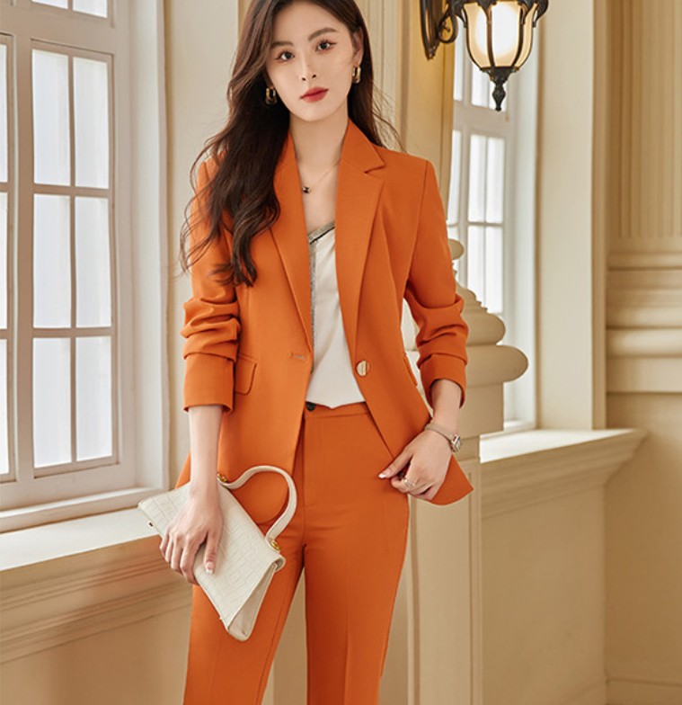 ชุดสูทกางเกง ชุดพนักงานต้อนรับ ชุดคลินิกความงาม สีเขียวเข้ม สีส้ม สีดำ