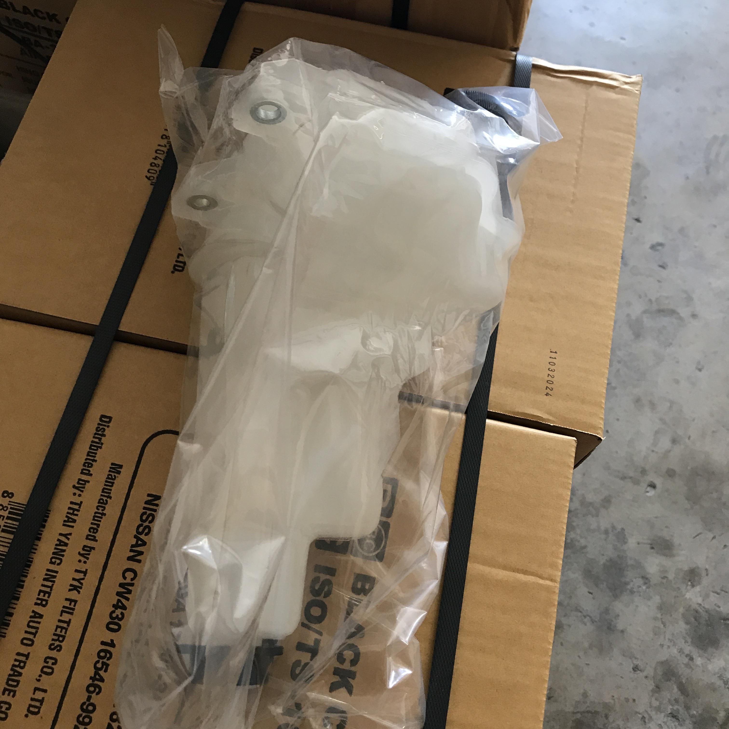 กระป๋องพักน้ำ TOYOTA REVO, FORTUNER โฉมปี 2015-ปัจจุบัน โตโยต้า รีโว่ ดีเซล S.PRY J81 / 16470-0L081