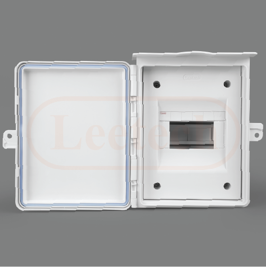ตู้เซอร์กิตกันน้ำ 6 ช่อง (8"x10") ฝาทึบ Leetech