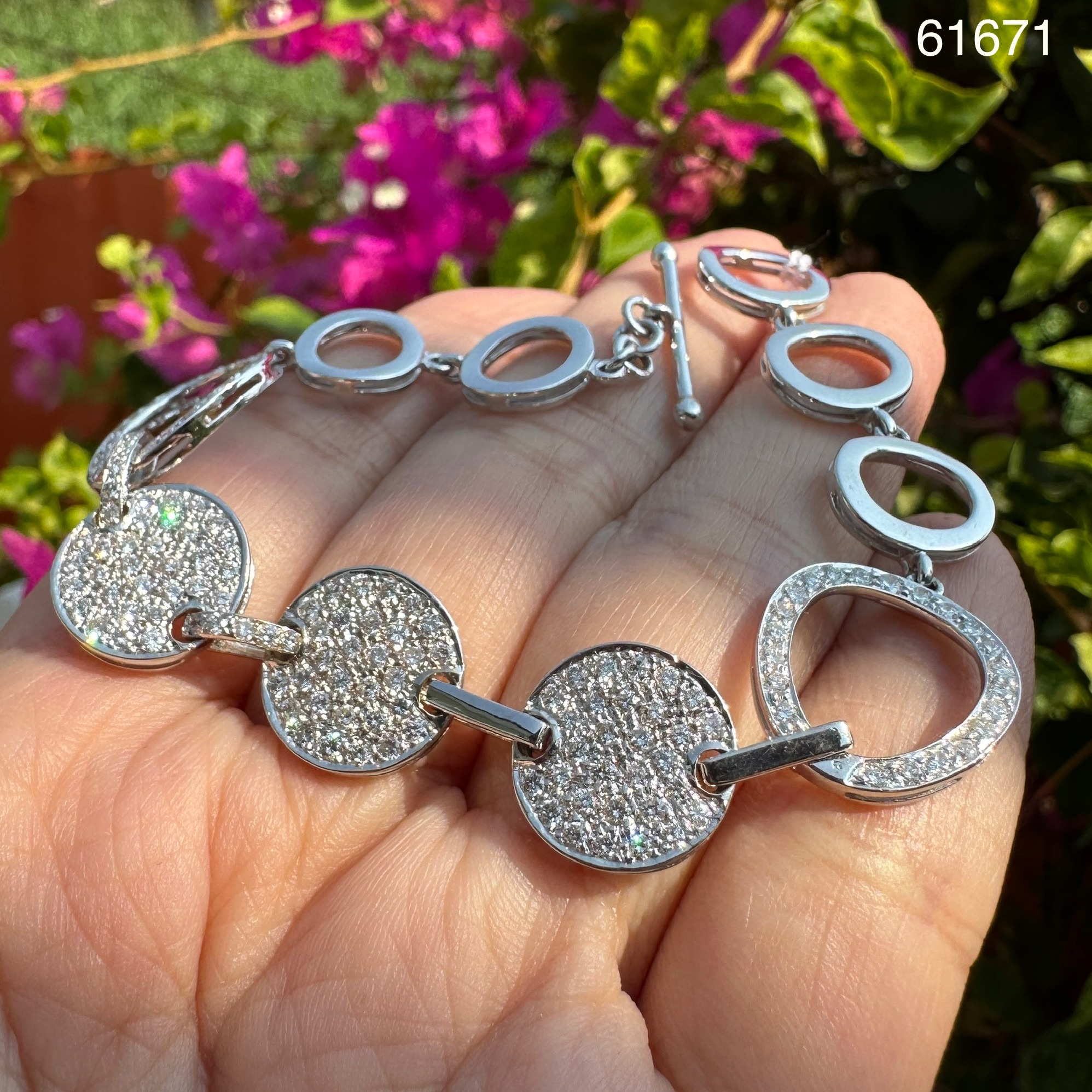 รหัส 61671 สร้อยข้อมือ เพชร ครึ่งหน้า ฝังเพชร 152 เม็ด 1.52 กะรัต ทองคำขาว18K นน. 13.71 g
