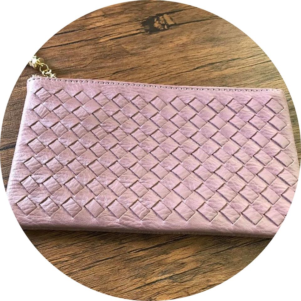 B00411 กระเป๋าคลัทช์หนัง PU ซิบบน สีชมพู