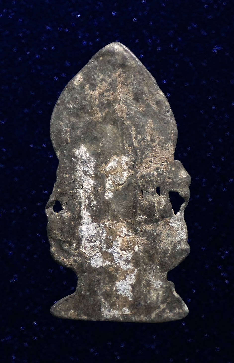 พระเชียงแสน ปรกโพธิ์บัลลังค์ กรุวัดต้นแก้ว เชียงราย เนื้อชิน