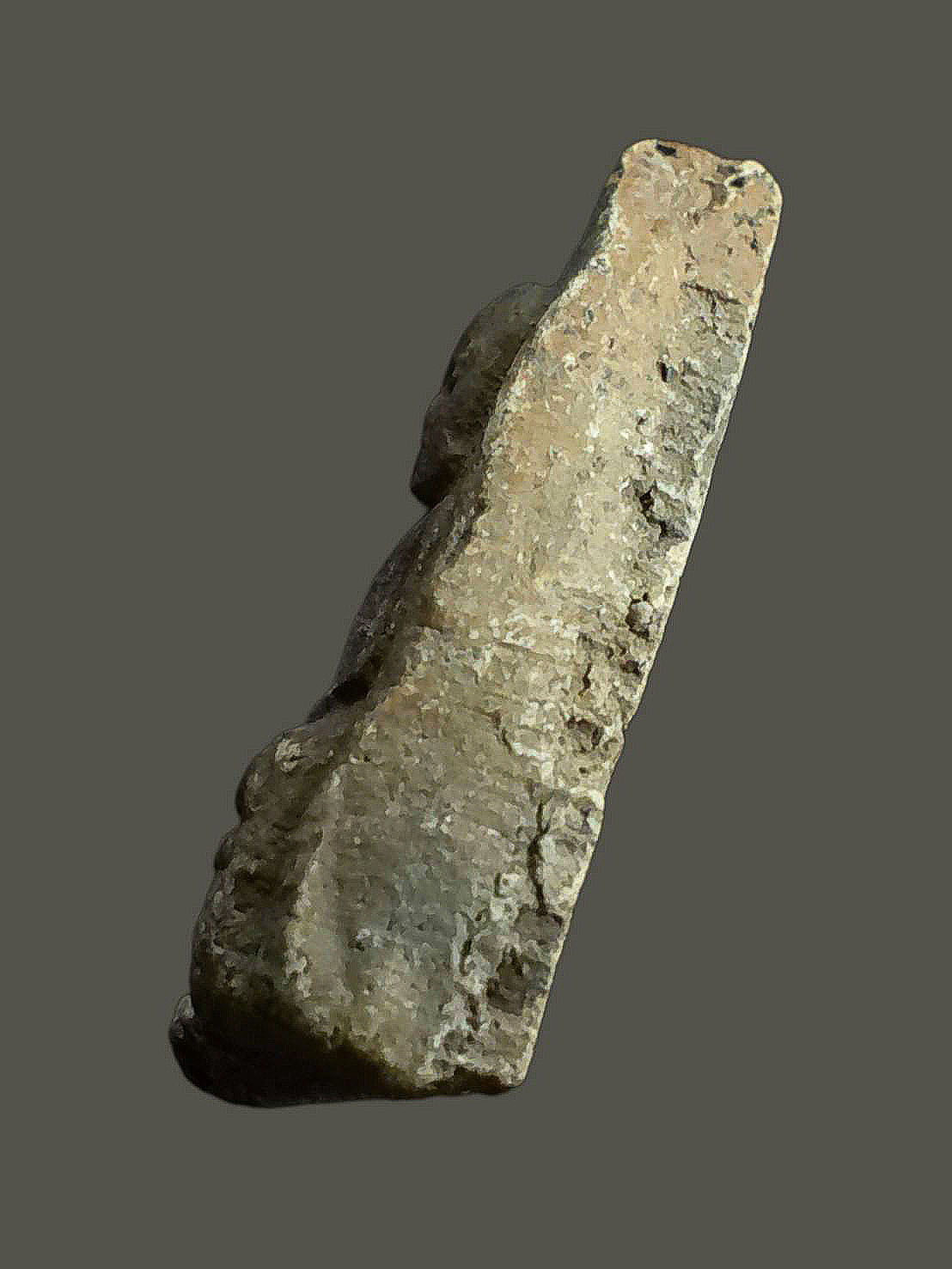 หลวงพ่อเงิน พิมพ์เตารีด เนื้อดิน รุ่นฟ้าคำรน วัด บางคลาน จ.พิจิตร ปี 2534