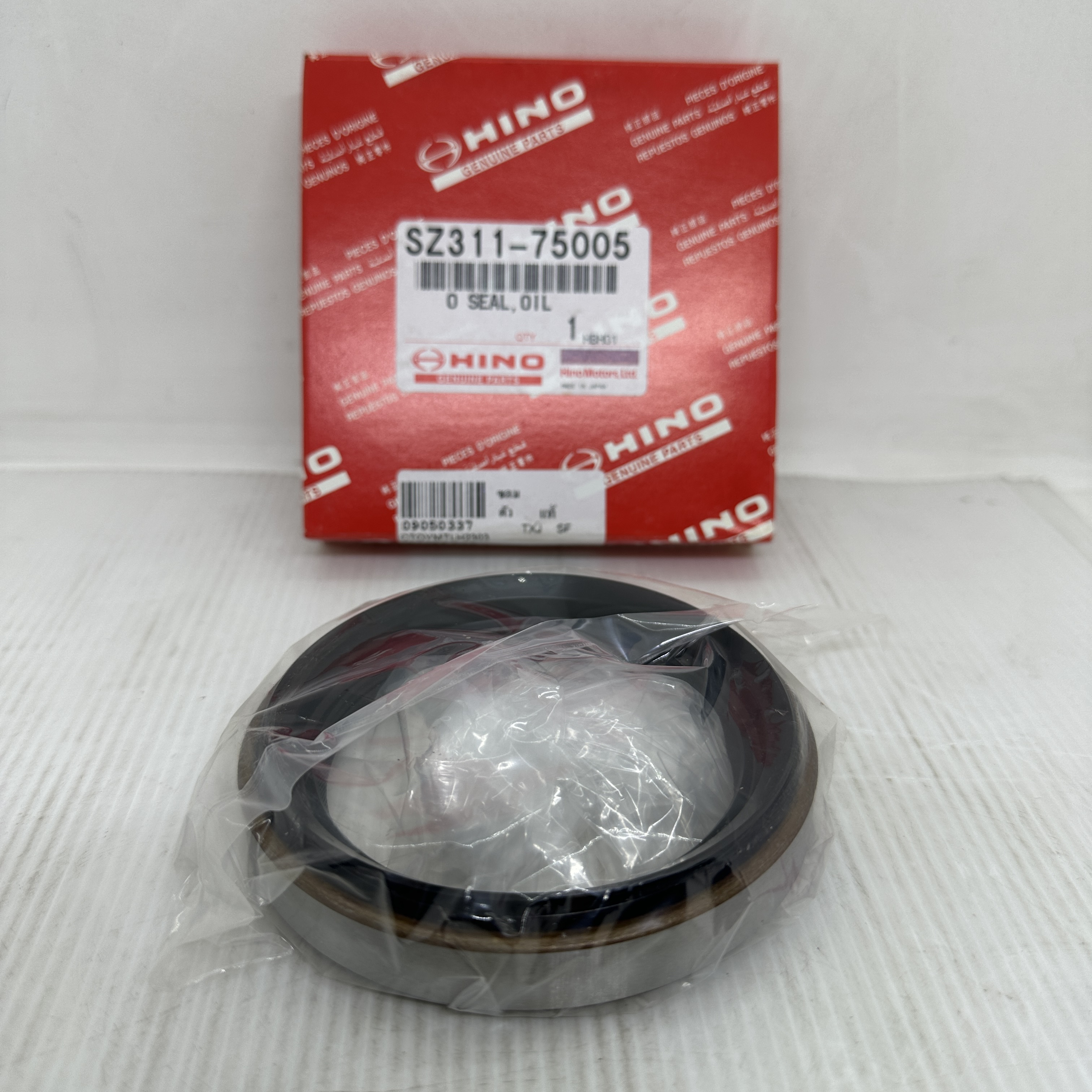 (แท้ศูนย์) ซีลเดือยหมู ลูกหลัง ลายวนซ้าย HINO KT725 /F18 ฮีโน่ ขนาด ใน 75 นอก 100 สูง 13 มิล เบอร์ SZ311-75005 ยี่ห้อ HINO MADE IN JAPAN