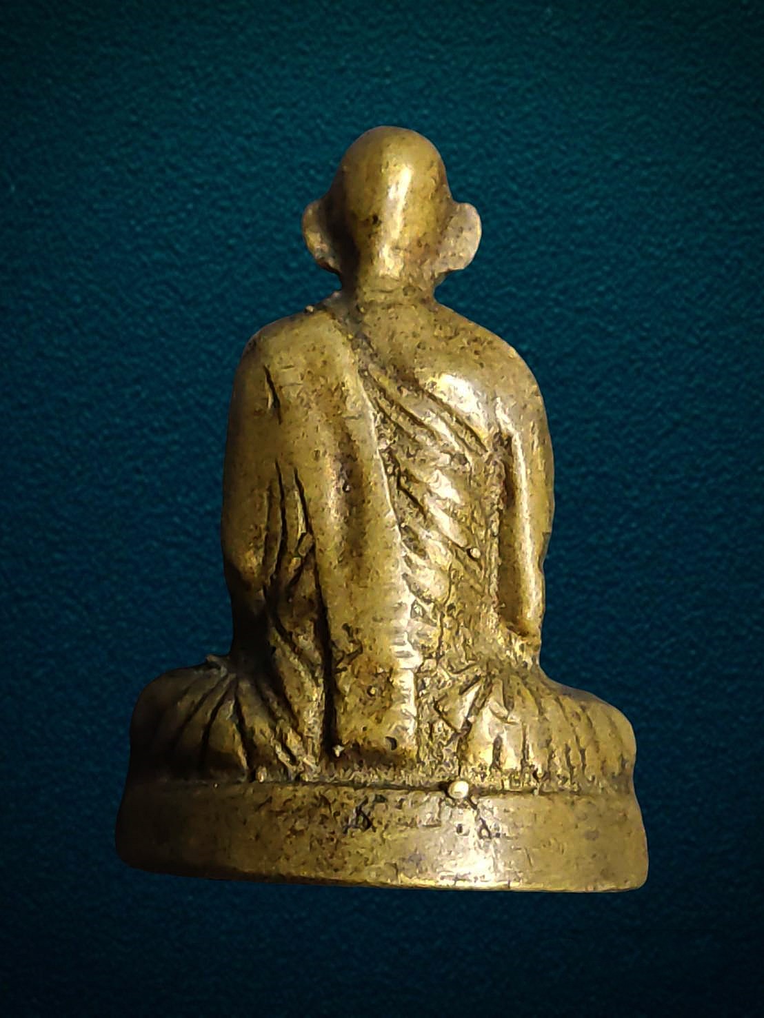 หลวงพ่อเดิมพิมพ์หน้า ฝรั่ง ออก วัดอินทาราม ปลุกเสก พร้อมพิมพ์ยายพวง(นิยม) พิมพ์นี้เรียกพิมพ์หน้าฝรั่ง หรือรุ่น(พงษ์ศิลป์)สร้างให้หลวงพ่อเดิมปลุกเสก ปี2493