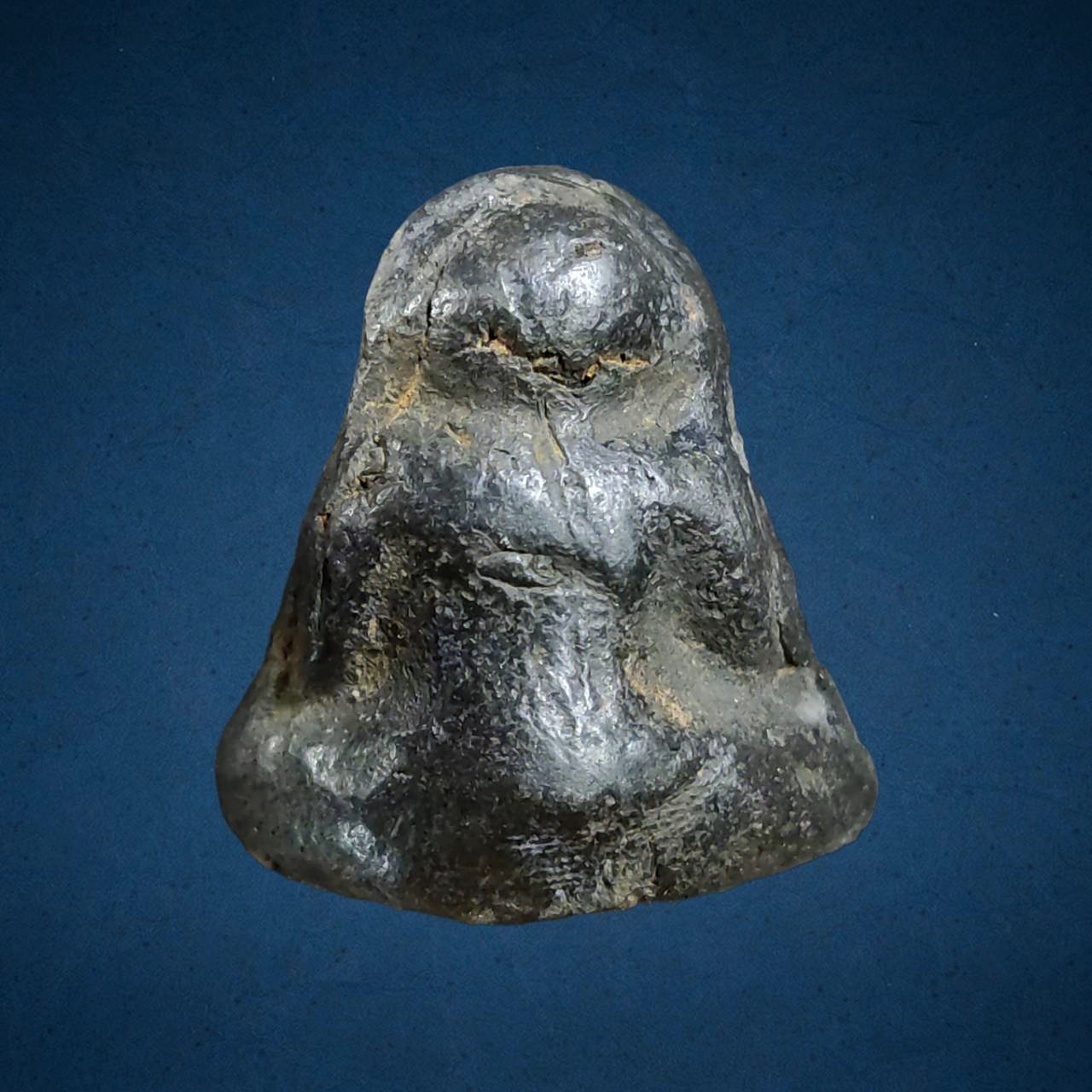 พระปิดตา เนื้อดินผสมผงใบลาน ไม่ทราบที่