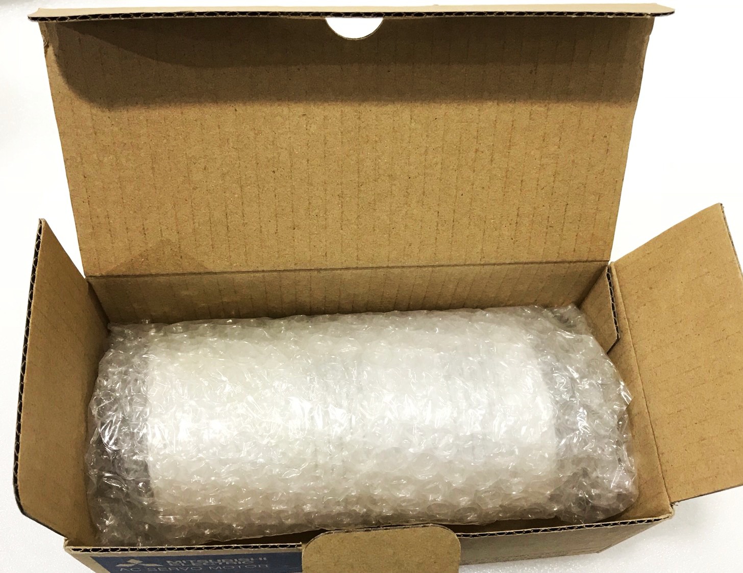 New Mitsubishi HG-KR13 AC Servo Motor 100W 0.1KW HG-KR Series Low inertia, Small Capacity for Driver MR-J4-10A, MR-J4-10B มิตซูบิชิ เซอร์โวมอเตอร์