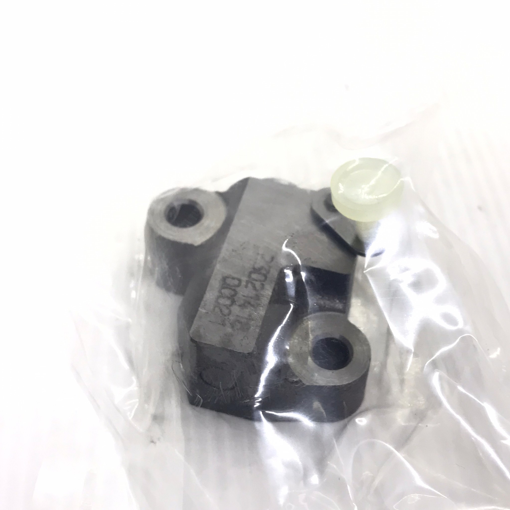 (แท้ศูนย์) ยางรองโซ่ราวลิ้น TOYOTA VIGO / FORTUNER / INNOVA / REVO ยี่ห้อ TOYOTA โตโยต้า รถตู้เบนซิน / วีโก้ / อินโนว่า / รีโว่ / ฟอร์จูนเนอร์ / 13540-0C021 Damper Chain Vibration