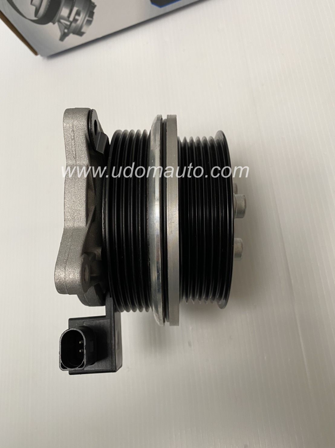 ปั๊มน้ำ โฟล์ค กอล์ฟ 5,6 เครื่อง1.4L / Water pump for VW GOLFV, VI