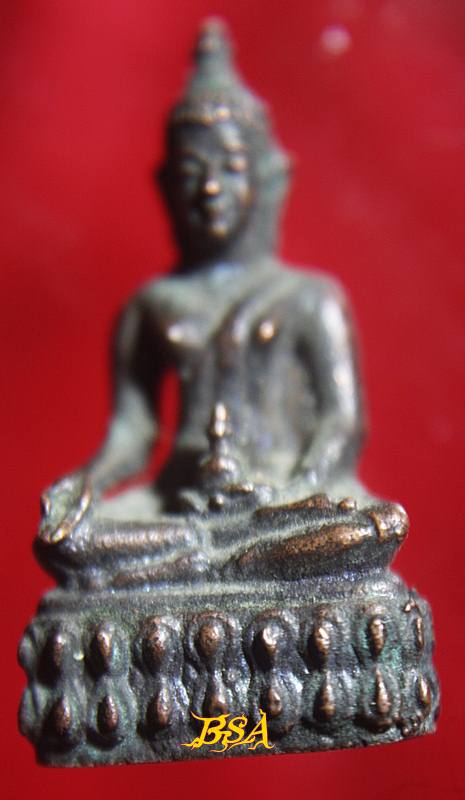 รูปหล่อ พระพุทธเทพประทาน