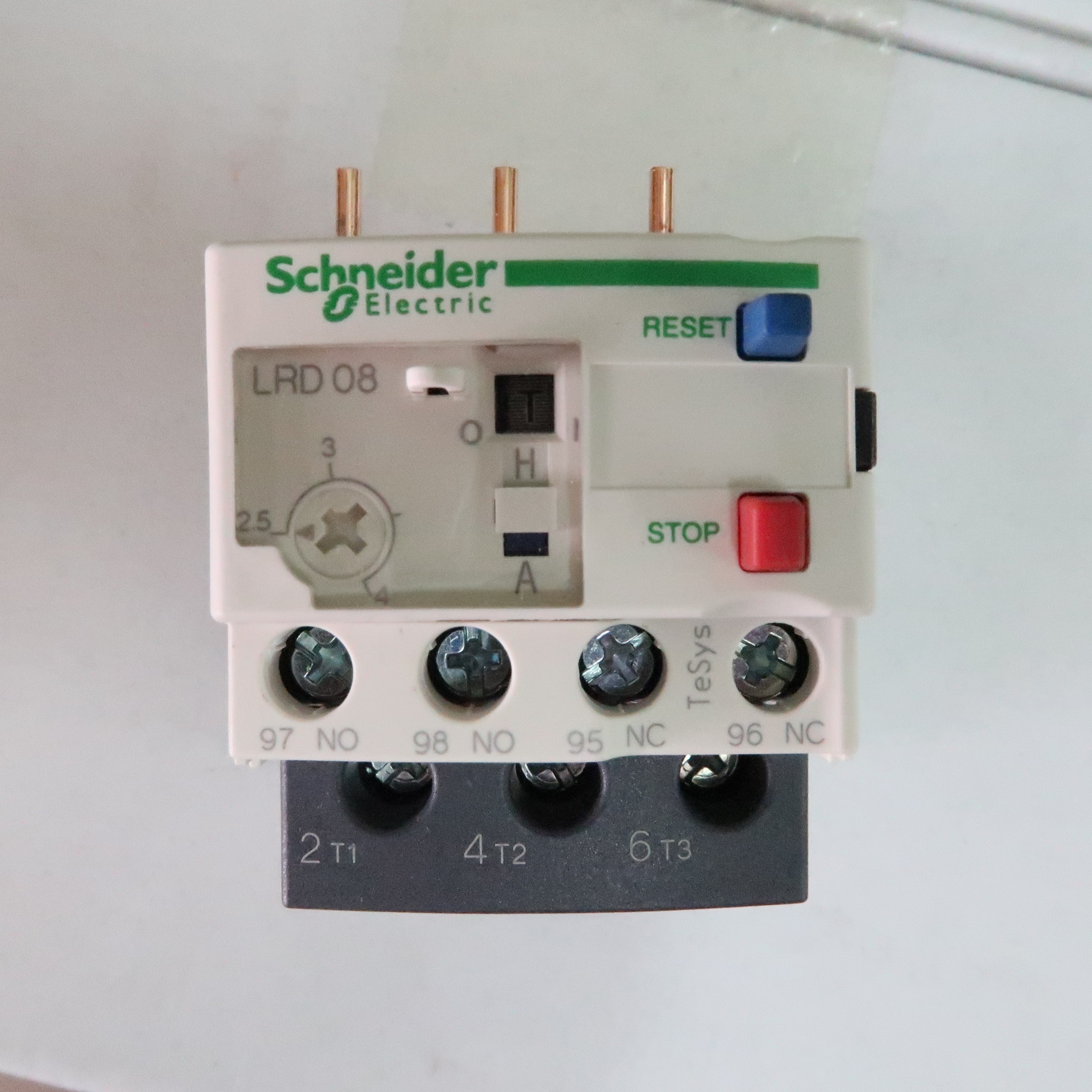 Overload Relay LRD (ใช้กับ LC1D09-32) "Schneider"