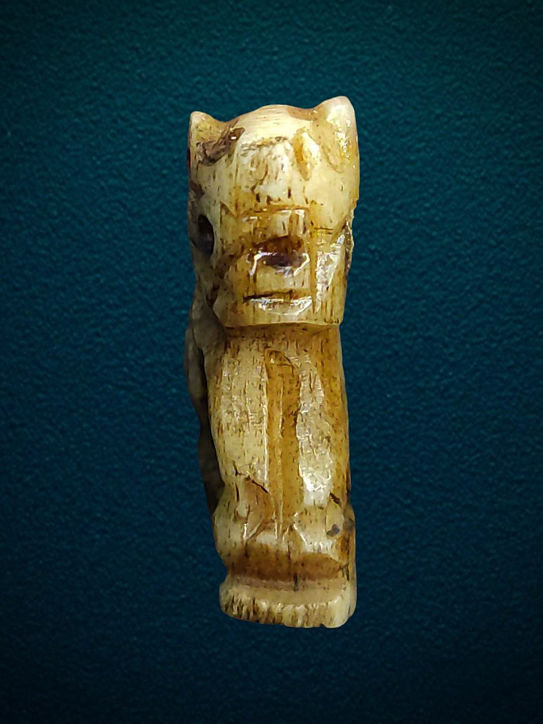 เสือกระดูกแกะ หลวงพ่อเรือน วัดบางเหี้ย จ.สมุทรปราการ มีจารย์ใต้ฐาน