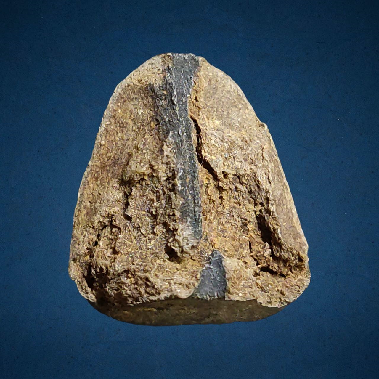 พระปิดตาหลวงพ่อบ๊วย วัดเครือวัลย์ ชลบุรี ปี.2505