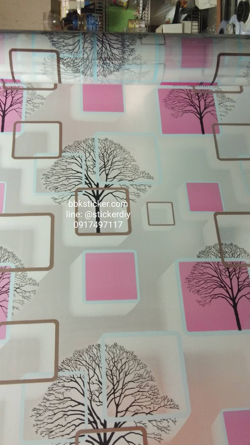 สติ๊กเกอร์ฝ้าติดกระจก แบบมีกาวในตัว 3D Tree สีชมพู (หน้ากว้าง 90cm) เมตรละ 89 บาท