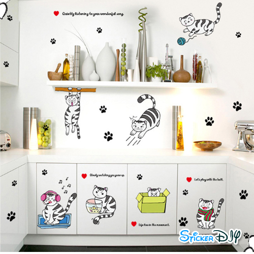 Transparent wall sticker สติ๊กเกอร์ติดผนัง Home has a cat (กว้าง75cm.xสูง111cm.)