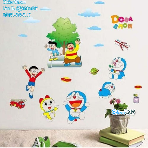 Transparent Wall Sticker สติ๊กเกอร์ติดผนัง Doraemon และผองเพื่อน (กว้าง110cm.xสูง95cm.)