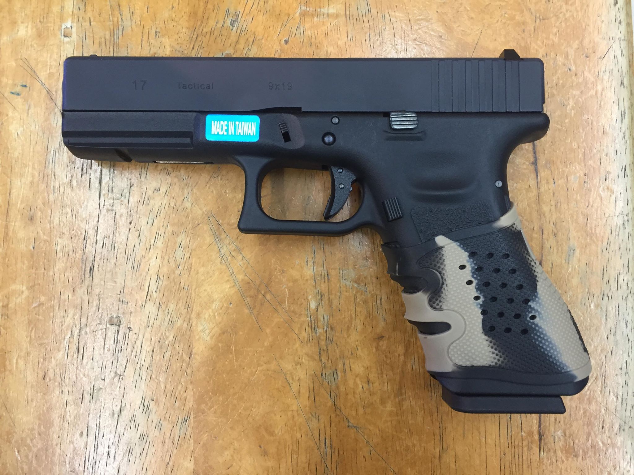 ยางหุ้มด้ามปืน Glock