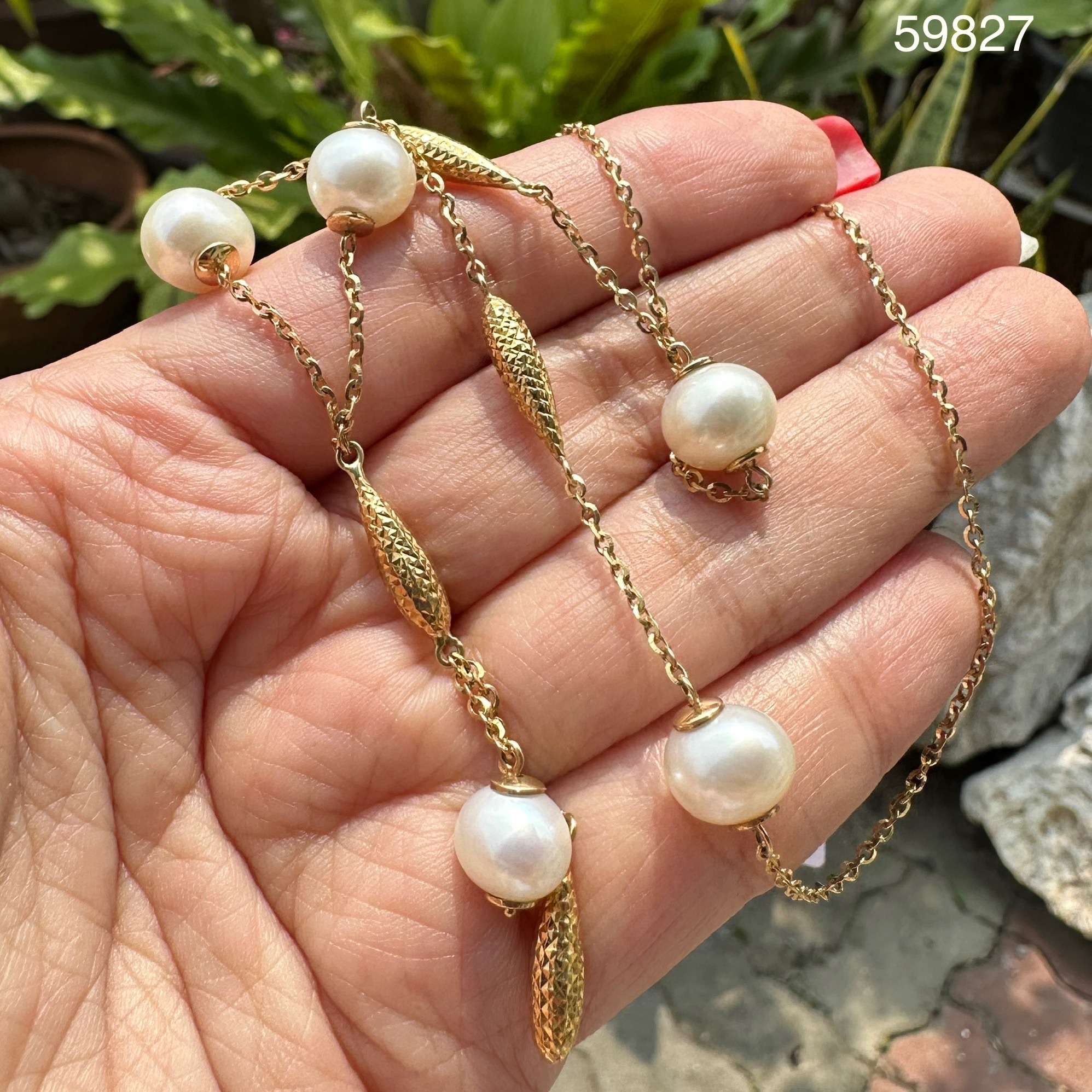 รหัส 59827 สร้อยคอ ทองอิตาลี18K + จี้ หยดน้ำ ตัดลาย คั่นไข่มุก ตุ้งติ้ง งานสวยมาก นน. 10.58 g