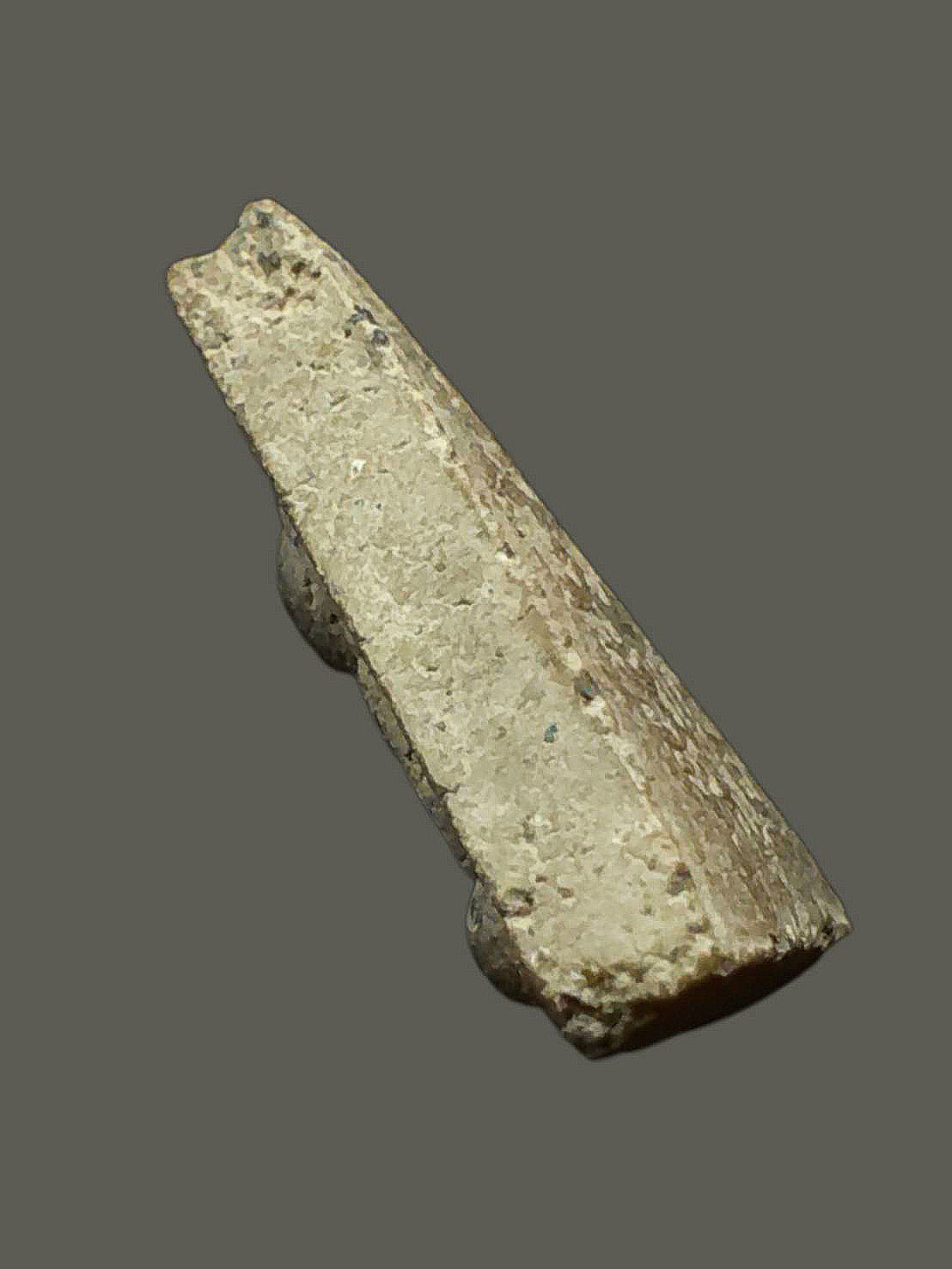 พระนางพญา หลังยันต์ ฤๅ นะชาลิติ เนื้อผง