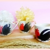 ถ้วยลายไก่ 2 ด้าน แพ็คถุงขอบหัวใจสีครีมทอง ขนาด 7*6.5 cm