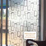 สติ๊กเกอร์ฝ้าติดกระจก แบบมีกาวในตัว ไอโฟนสีดำ หน้ากว้าง90cm. เมตรละ 89 บาท