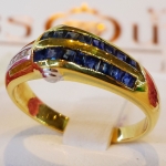 แหวนทรงโบราณ ไพลิน Blue Sapphire ประดับเพชรแบบไม่เหมือนใคร