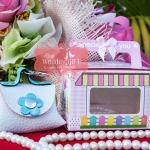 กระเป๋าหนัง พวงกุญแจ ติดดอกไม้ แพ็คกล่อง