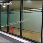 (กว้าง90cm.xยาว195cm.) ฟิล์ม PVC สูญญากาศติดกระจก ฝ้าเรียบไม่มีลาย