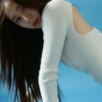 ( Pre-Order ) KRYSTAL 1st Single Album [Solitary] วางจำหน่าย 27 / 11 / 2025