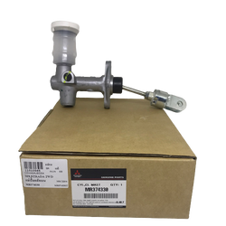 (แท้ศูนย์) แม่ปั้มคลัทช์ บน MITSUBISHI STRADA 2800 / K67/ 4M40 2WD มิตซูบิชิ สตราด้า ขนาด (5/8) เบอร์ MR374330 ยี่ห้อ MITSUBISHI (CLUTCH MASTER CYLINDER)