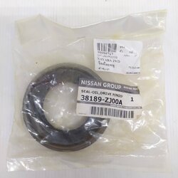 (แท้ศูนย์) ซีลเดือยหมู NISSAN NAVARA D40 2WD ปี 2007-2013 / เครื่อง 2.5D / YD25 นิสสัน นาวาร่า ตัวแรก ขนาด ใน 47 นอก 81 สูง 15 มิล เบอร์ 38189-ZJ00A ยี่ห้อ NISSAN