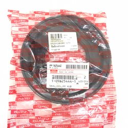 (แท้ศูนย์) ซีลล้อหลังตัวนอก ISUZU JUMBO / ROCKY / DECA210 / DECA240 / FXR อีซูซุ ร๊อคกี้ เดก้า / ขนาด ใน 77 / นอก 162 / สูง 10 มิล / เบอร์ 1-09625444-1 / ยี่ห้อ ISUZU