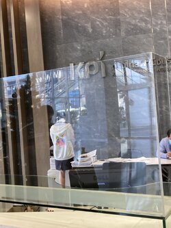 Acrylic Partition for KPI