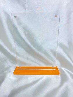 กรอบอะคริลิคใส่ใบประกาศนียบัตร 001