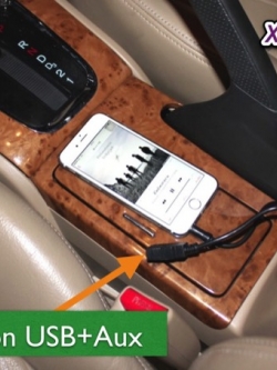 ท่านนี้เลือกติดตั้ง usb +aux ครับแบบเก็บกล่องไว้ด้านล่างแล้วร้อยสายมาออกในที่ท้าวแขน ในรูปลองใช้ aux เสียบ iPhone6 เสียงดีเลย