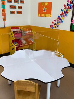 Acrylic Partition022